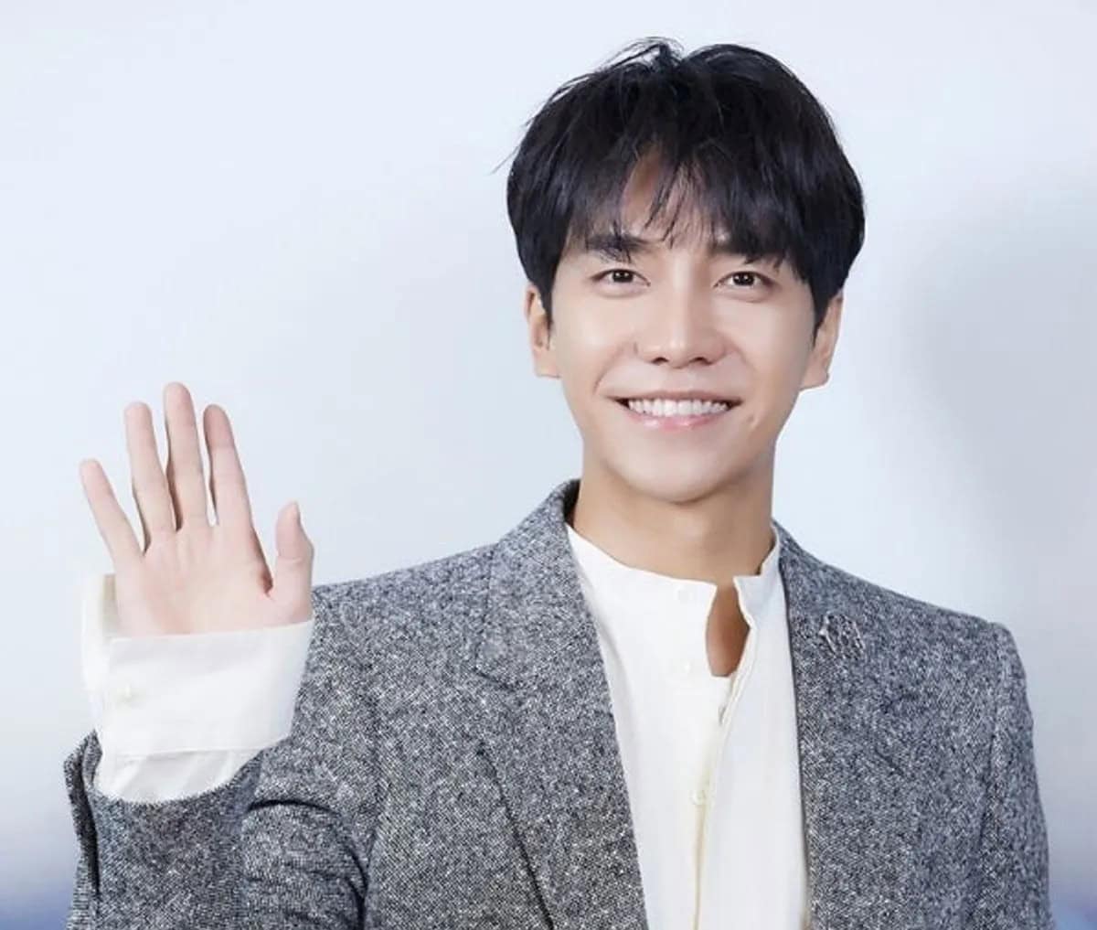 가수 이승기 장인 정체 누구길래? 잇단 주가조작 재범